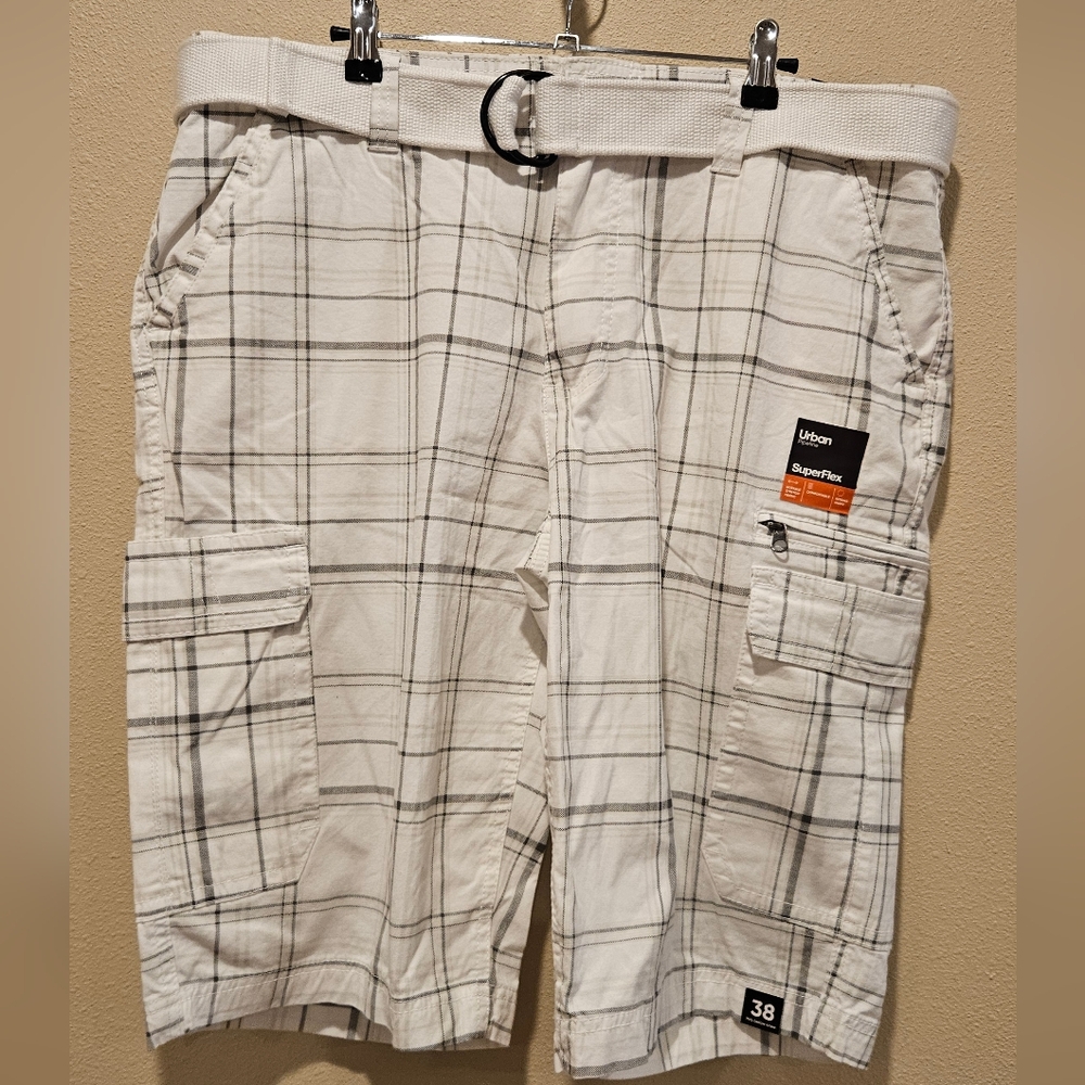 New Urban Pipeline Men's White Plaid Cargo Shorts with Belt, Size 38
